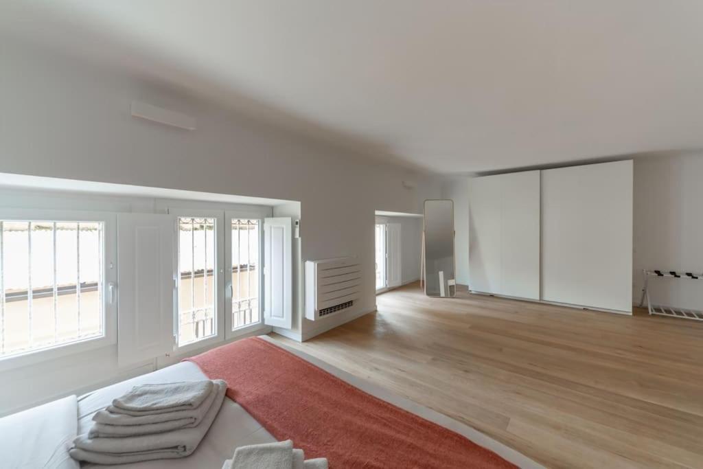 Milano Loft-Hosted By Sweetstay Exterior foto